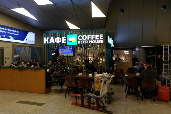 БИЗНЕС ДЕКОР. Оформление Кафе COFFEE BEER HOUSE во Внуково