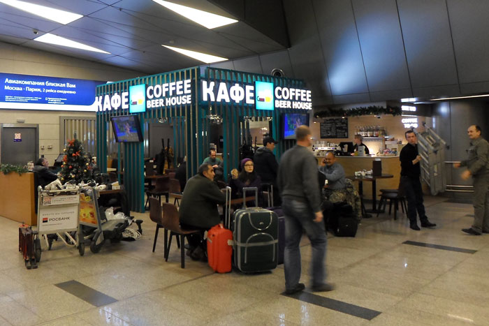 БИЗНЕС ДЕКОР. Оформление Кафе COFFEE BEER HOUSE во Внуково