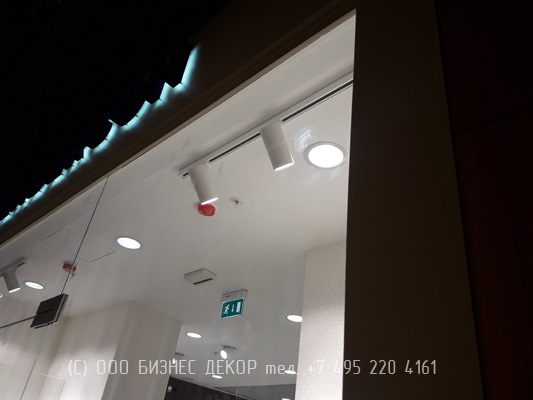 БИЗНЕС ДЕКОР. Рекламные конструкции магазина HENDERSON (г. Волгоград, ТЦ «Ворошиловский»)
