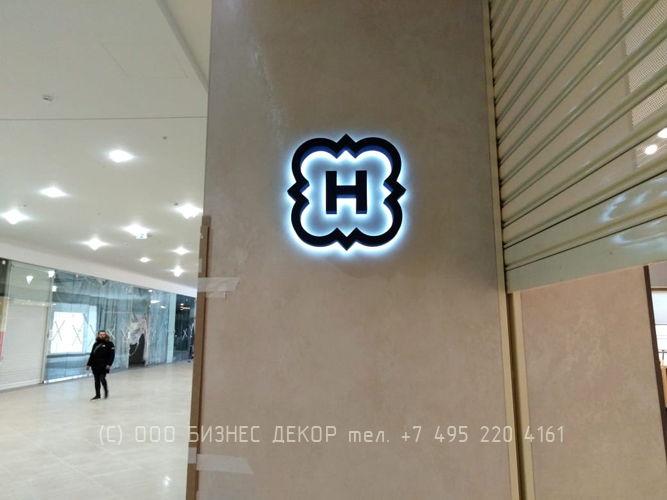 БИЗНЕС ДЕКОР. Внешнее оформление магазина HENDERSON (г. Хабаровск, ТРЦ Brosko Mall) БИЗНЕС ДЕКОР. Внешнее оформление магазина HENDERSON (г. Хабаровск, ТРЦ Brosko Mall)